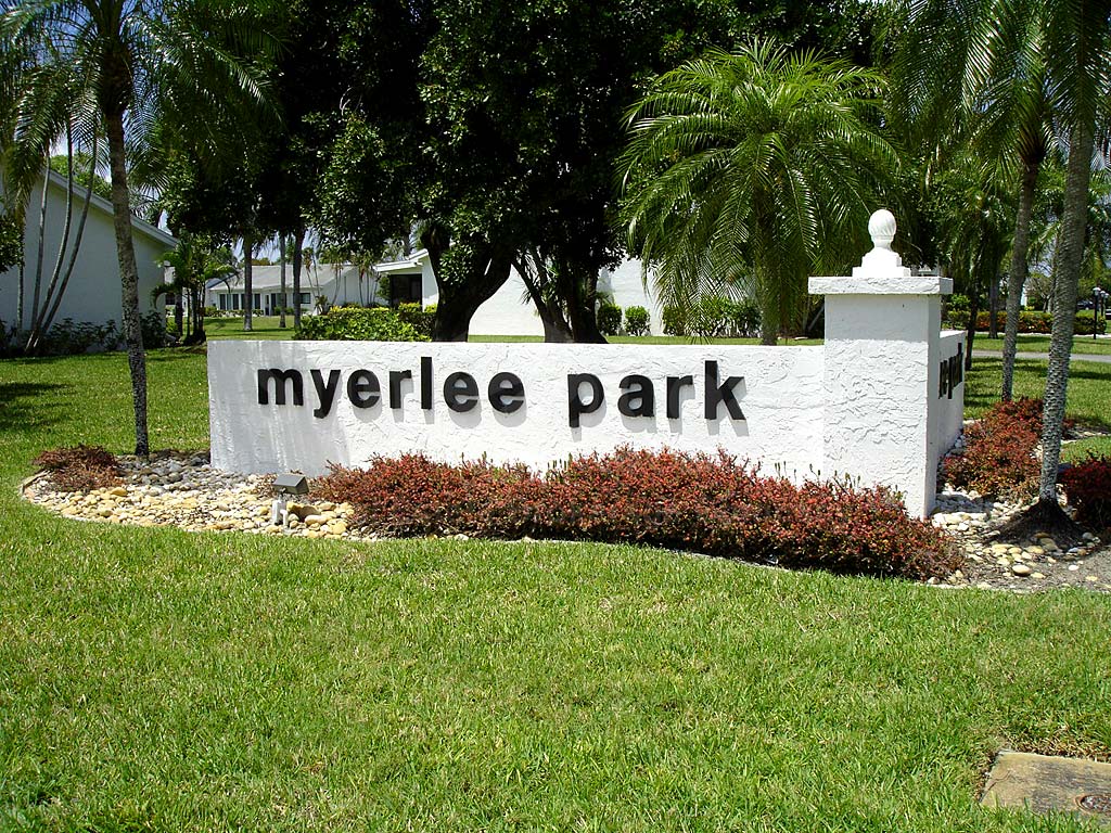 Myerlee Park Signage